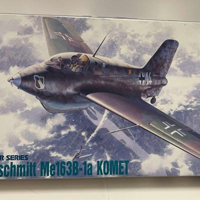 Sale Photo Thumbnail #159: Messerschmitt Me163B-1a Komet | 1:48 Master Series | DML