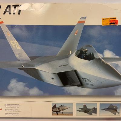 Sale Photo Thumbnail #295: YF-22 ATF | 1:32 Scale | Testors 