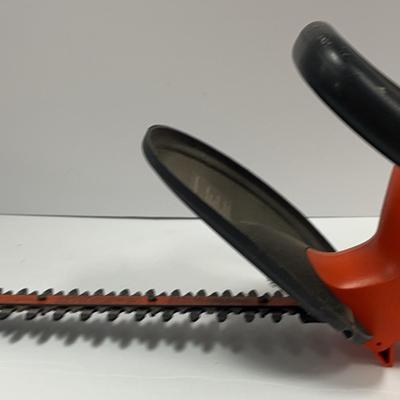 Sale Photo Thumbnail #273:  Black+Decker 20-inch Corded Electric Hedge Trimmer 
