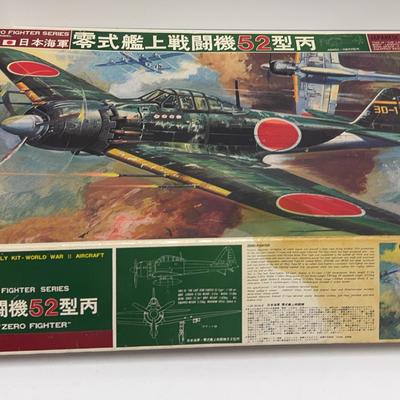 Sale Photo Thumbnail #289: Bandai Aero Fighter Series Japanese Navy “Zero Fighter” 1:24 Scale