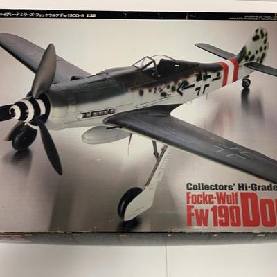 Sale Photo Thumbnail #91: Collectors Hi Grade Series Focke-Wulf FW 190 Dora-9 LIMITED EDITITION | 1/32 Scale