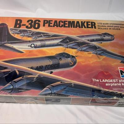 Sale Photo Thumbnail #118: Monogram B-36 Peacemaker | 1:72 Scale