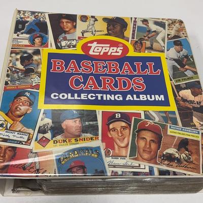 Sale Photo Thumbnail #3: Topps Baseball Cards Collecting Album w/ Baseball Cards