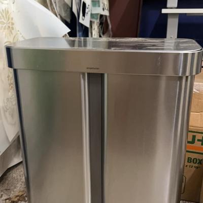 Dual trash can and recycling bin