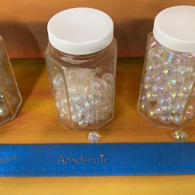 Assortment of charms/beads (mystery lot)