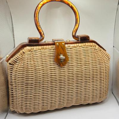 Sale Photo Thumbnail #75
