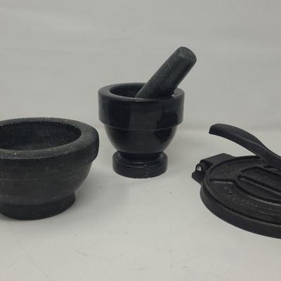 Victoria Cast Iron Tortilla Press And More