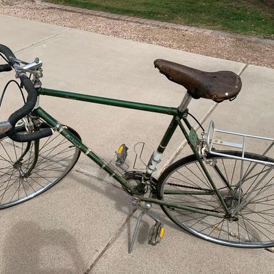 Green Raleigh Men’s Bike