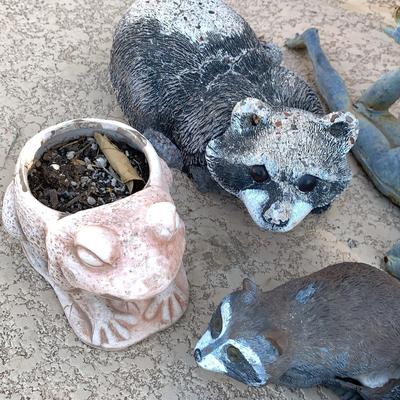 Outdoor Animal Figurines
