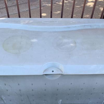 Large Rubbermaid Deck Box