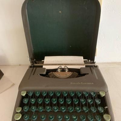 Vintage Smith Corona Type Writer