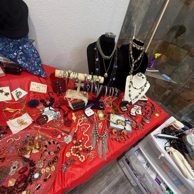 Sale Photo Thumbnail #78