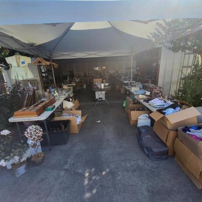 Estate sale photo