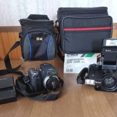 Fuji Discovery Zoom and Kodak Easy Share Cameras