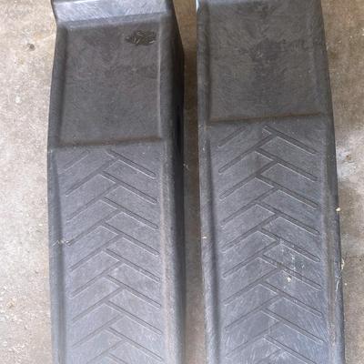 (2) Plastic Car Ramps
