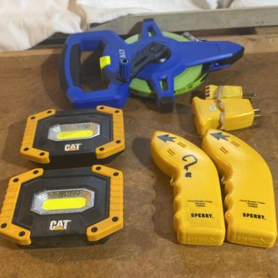 (2) Circuit Breaker Finders, (2) Work Lights & Tape Measure 