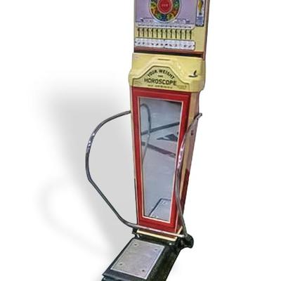 Vintage Watling Weight & Fortune Penny Scale

Measures 18.5” wide at the handles, 24.5” deep at the base and 63” tall

Good...
