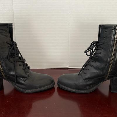 Patricia Nash Designs Womens Black Leather Booties Size 8.5