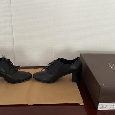 Patricia Nash Designs Womens Heeled Oxford Size 8