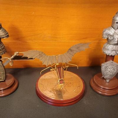 DaVinci Flight Model, & Two Knight Letter Openers Figures