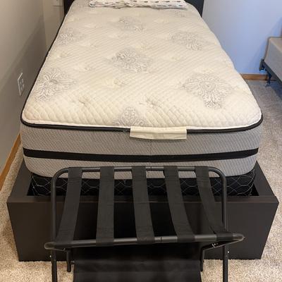 Hampton And Rhodes Twin Mattress With Box Spring 