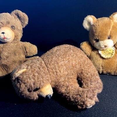 3 Little Vintage Bears 