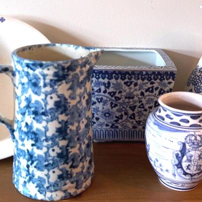 Pretty in BLUE - 2 pitchers, 2 bases, 1 serving bowl 