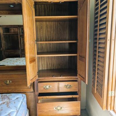 Thomasville Salem Tavern bed