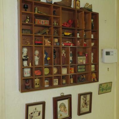Printer's tray with small collectibles