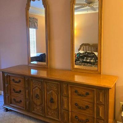 1960s Thomasville Camino Real Collection 9 Drawer Dresser With Mirrors