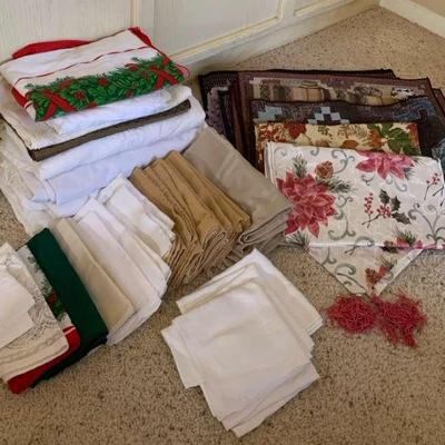 Table Cloths, Placemats And Table Runners