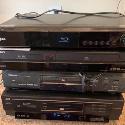 Lot Of 4  Pieces Of Home Audio Visual DVD VHS Player/blue Ray