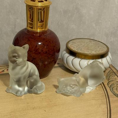 Lampe Berger Unused & Fenton satin Glass Cats With Matson Trinket Box