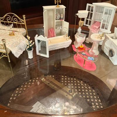 Dollhouse Furniture And Accessories Bath & Bedroom