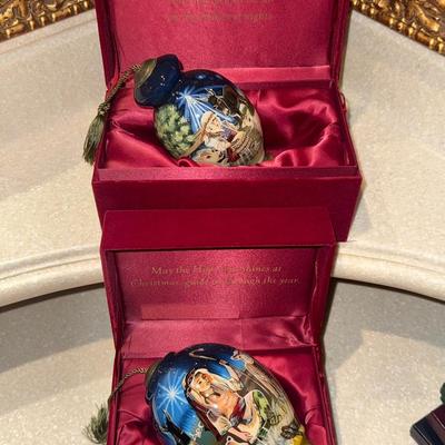 Ne Qwa Art Collectable Christmas Ornaments  