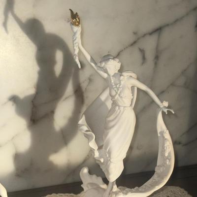 Vintage Franklin Mint Liberty Statue sculpture by Stuart Mark Feldman