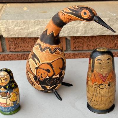 Peru Hand Made Gourd Bird And (2) Wooden Nesting Dolls - Russia And Japan