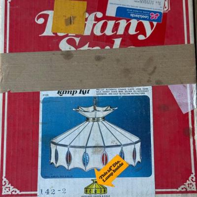 Craft House Vintage Tiffany Style Lamp Kit Green And Gold 14"W In Original Box