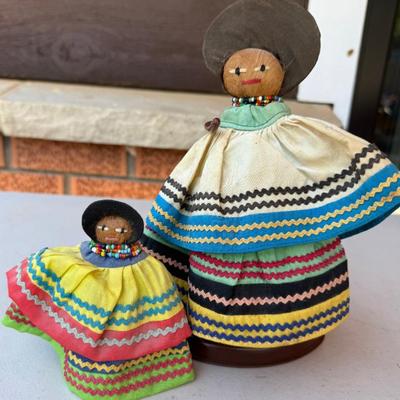 Pair Of Vintage Hand Made Seminole Indian Dolls Palmetto Fiber