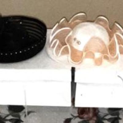 Sale Photo Thumbnail #27: Women's work of art hats