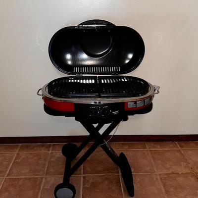 Sale Photo Thumbnail #4: Coleman Road trip 285-Sq in Red Portable Grill (NEVER USED!)