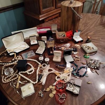 Sale Photo Thumbnail #35