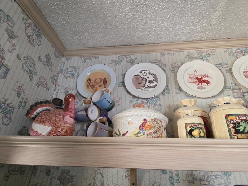 Sale Photo Thumbnail #258