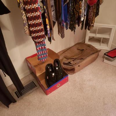 Sale Photo Thumbnail #106