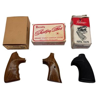 Lot of 3 Vintage Grips Mustang Colt 1911 Walnut Herrett’s Stars Pachmayr