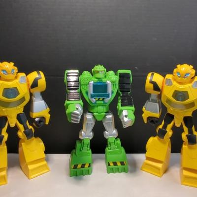 Playskool Heroes Transformers Rescue Bots action figures, Bumblebee & Boulder Builder 