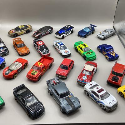 Race Cars : Hot Wheels & Matchbox