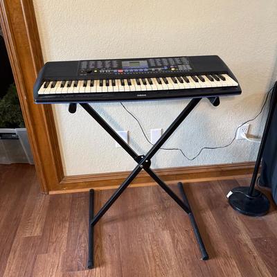 Yamaha Keyboard Model PSR-190 (Works) with Stand