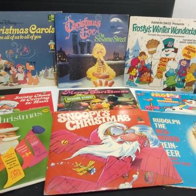 Children's Christmas Music - Frosty, Rudolph, Sesame Street 