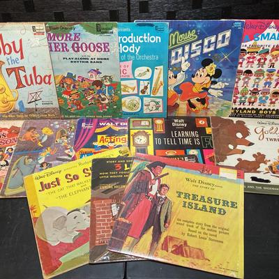 Walt Disney Sing Alongs, Stories And Teachings : Tubby The Tuba, Goldilocks And The Tree Bears